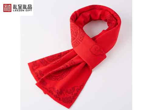 中國紅刺繡logo定制圍巾年會(huì)禮品